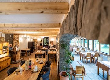 slovenia/bohinj/restaurant/restavracija-pri-lovcu