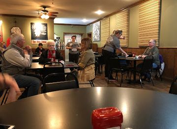 illinois/corn-belt/restaurant/the-red-onion