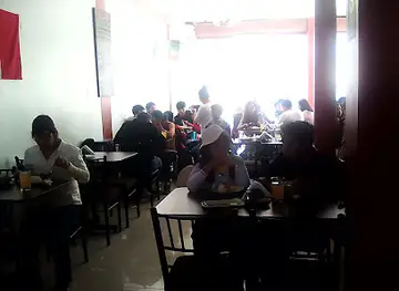 Restaurant D'Leos