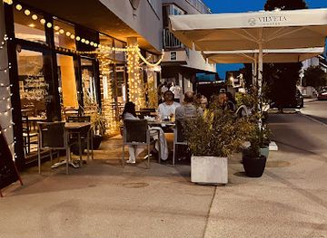 austria/vienna/donaustadt/restaurant/ecklokal