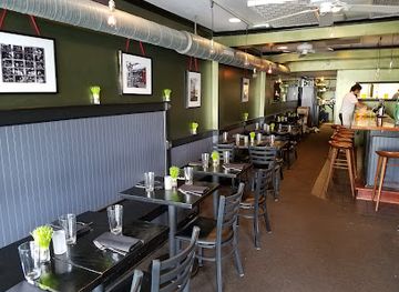 virginia/newport-news/restaurant/circa-1918-kitchen-and-bar