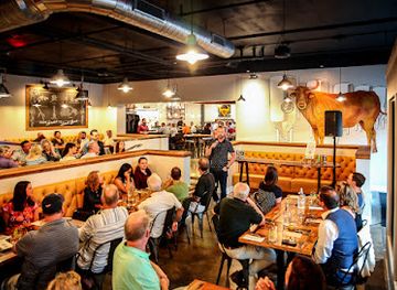 virginia/williamsburg/restaurant/amber-ox-public-house