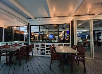 turks-and-caicos-islands/providenciales/restaurant/sharkbite-bar-grill