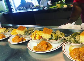 ohio/dayton/restaurant/stuffedenuff-chef-b