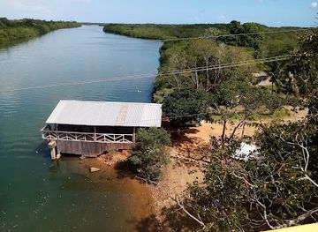 honduras/aguan-valley/restaurant/under-the-bribge-restaurante-y-cabanas-tours-en-general