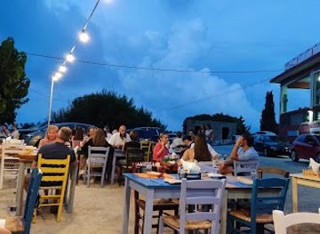 greece/ionian-islands/restaurant/ladokolla-stin-plagia