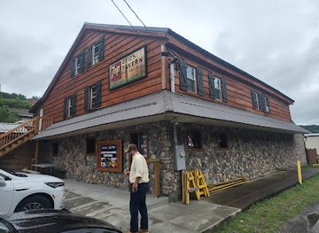 pennsylvania/allegheny-national-forest/restaurant/otto-s-tavern