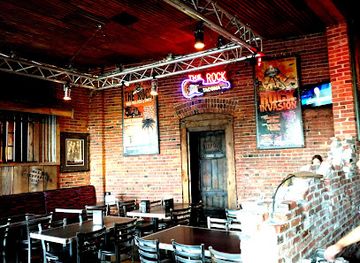 washington/tacoma/restaurant/the-rock-wood-fired-pizza