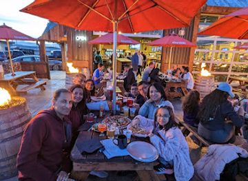 arizona/lake-powell/restaurant/grand-canyon-brewing-distillery