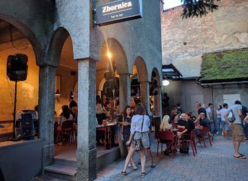 slovenia/ljubljana/restaurant/zbornica-burgers-and-pizza