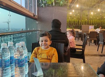 iraq/baghdad/al-mansour/restaurant/mat3am-w-kafi-ala-sateh