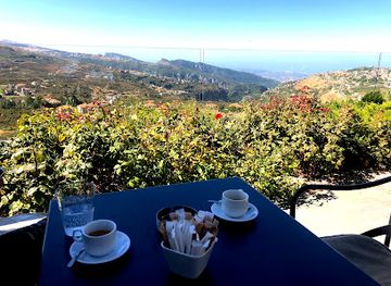 lebanon/horsh-ehden/restaurant/taj-ehden