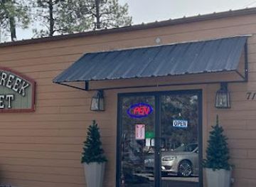 new-mexico/ruidoso/restaurant/cedar-creek-market-homemade-sandwiches-cookies-chocolate-bars-local-artisan-gifts