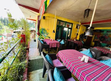 india/manali/restaurant/the-non-stop-cafe-hostel-stay-cafe-israeli-food-west-indian-italian-food