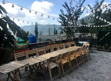 pakistan/ayubia-national-park/restaurant/sweettooth-mushkpuri