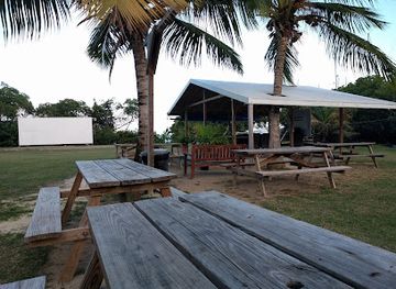 british-virgin-islands/west-end/restaurant/captain-mulligans