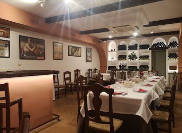 spain/cordoba/san-basilio/restaurant/taberna-caballerizas-reales-4