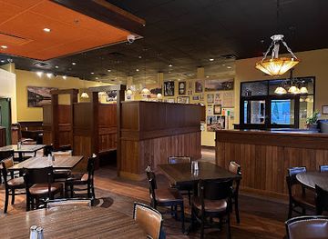 west-virginia/weirton/restaurant/the-harp-and-habit