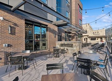 montana/columbia-falls/restaurant/monaco-steakhouse-sports-bar