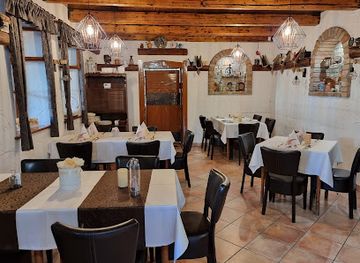 hungary/central-transdanubia/restaurant/restaurant-to-the-four-hermits