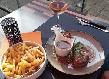 belgium/kortrijk/restaurant/de-menenpoort-cafe-restaurant