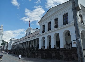 ecuador/sierra/restaurant/ecuador
