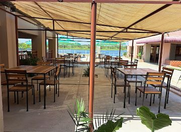 zambia/kafue-national-park/restaurant/muyanganas-waterfront