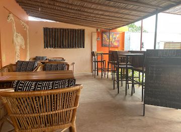 benin/ouidah-beach/restaurant/blue-moon-bar-grill