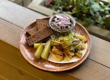 ukraine/chernihiv/restaurant/varenychnaya-baluvana-halya