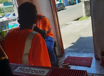 saint-vincent-and-the-grenadines/chateaubelair/restaurant/durrie-snacket-and-bar