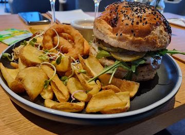 slovakia/trnava-region/restaurant/kaminac