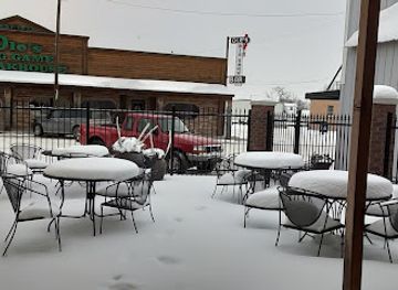 nebraska/rainwater-basin/restaurant/windy-gap-saloon-grill