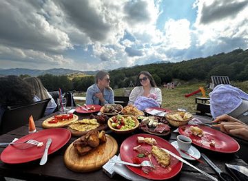 montenegro/tara-river-canyon/restaurant/katun-eko-selo-tsamp