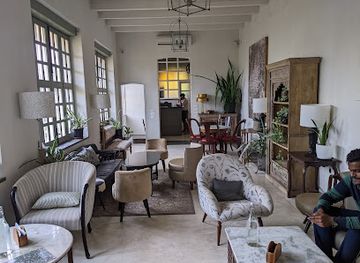 india/pondicherry/french-quarter/restaurant/la-maison-rose