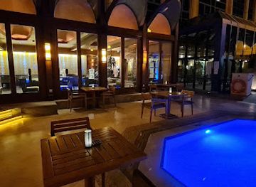 egypt/cairo/giza/restaurant/aura