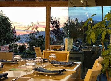 albania/southern-albania/restaurant/family-food-traditional-grill