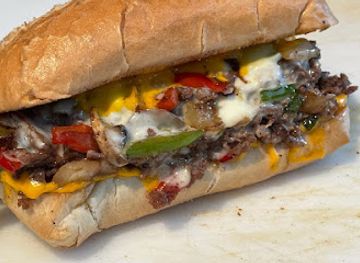 michigan/petoskey/restaurant/phoxy-s-phillies