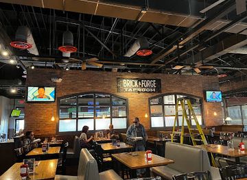 arkansas/conway/restaurant/brick-and-forge-taproom