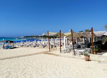 cyprus/nissi-beach/restaurant/lasmari-beach