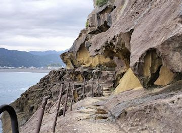 japan/kumano-kodo/restaurant/national-natural-monument-onigajo-cliff