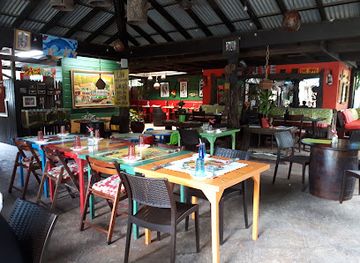 jamaica/middlesex-county/restaurant/miss-t-s-kitchen