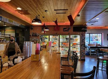 washington/spokane/south-perry-district/restaurant/wisconsinburger