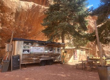 utah/dixie-national-forest/restaurant/the-cave-cafe
