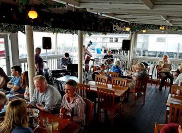 massachusetts/gloucester/restaurant/the-rudder