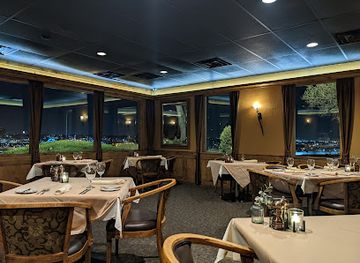 colorado/colorado-springs/restaurant/pepper-tree-restaurant