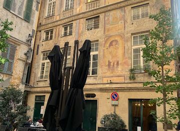 italy/genoa/restaurant/cucina-valoria