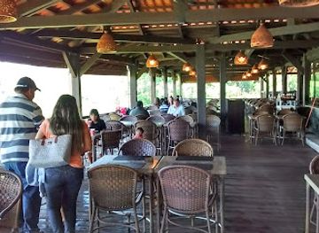 brazil/chapada-dos-guimaraes/restaurant/restaurante-penhasco