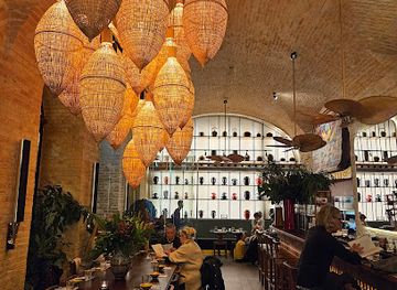 hungary/northern-great-plain/restaurant/opium-restaurant-bar