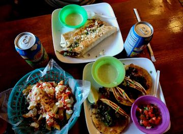 el-salvador/chalchuapa/restaurant/panes-salsita