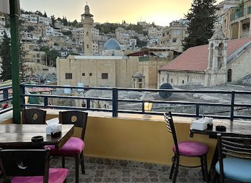 jordan/salt/restaurant/city-balcony